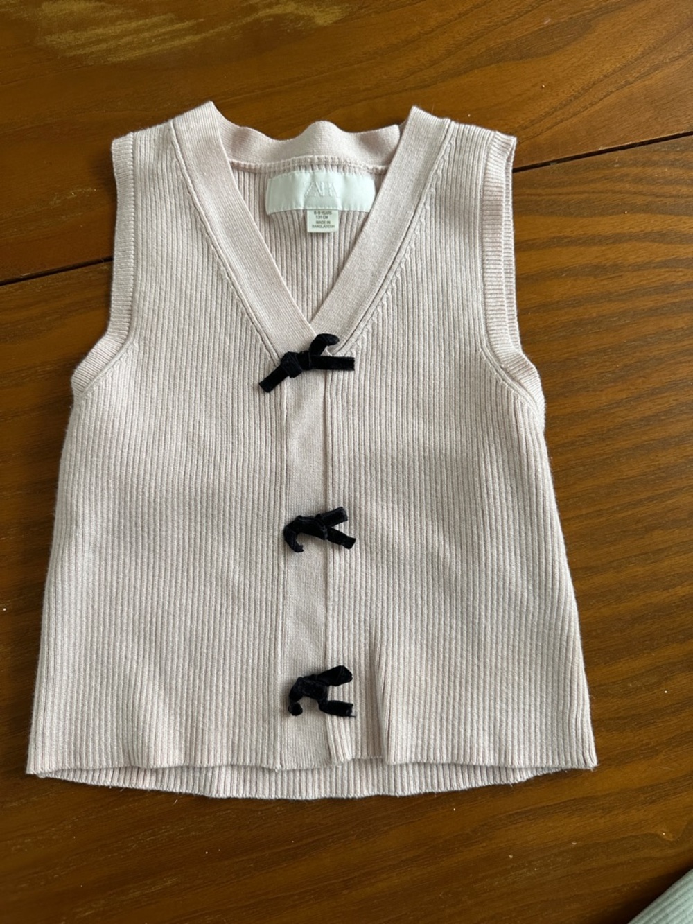 Zara Light Pink Ribbed Knit tank with black bows